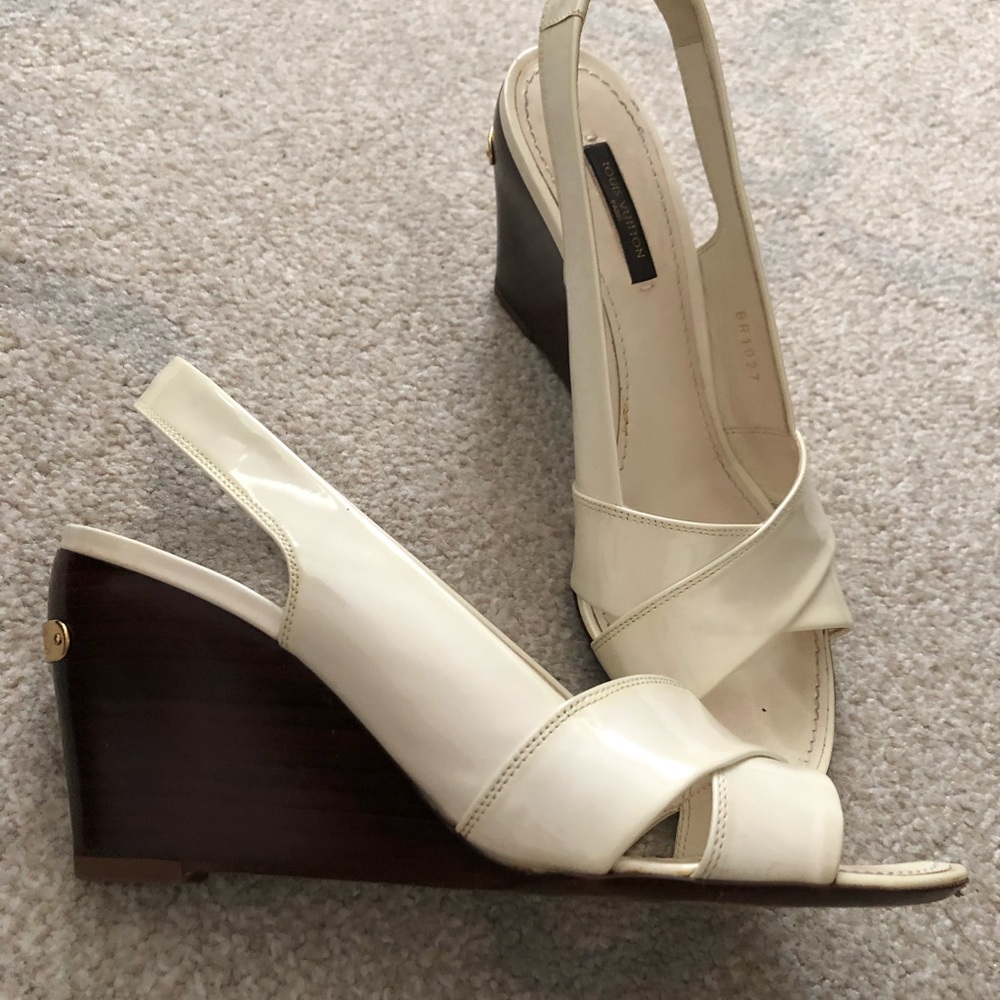 Louis Vuitton ivory pearl sling back wedge sandals